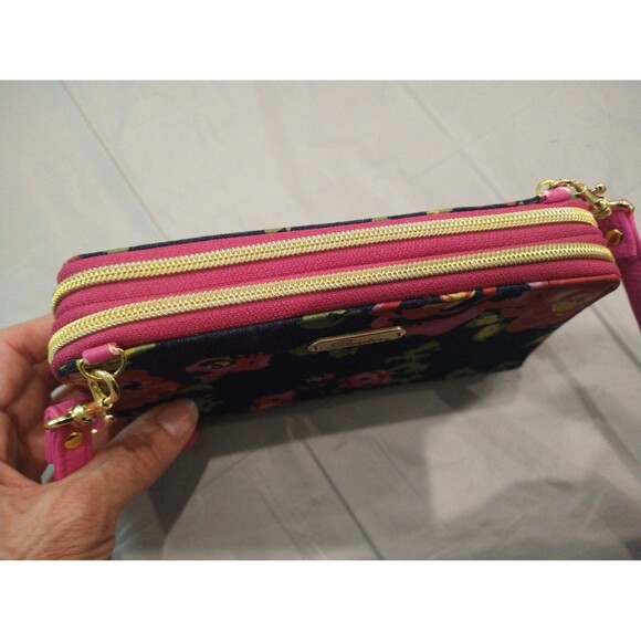 Buxton pink floral small Crossbody - Picture 7 of 9